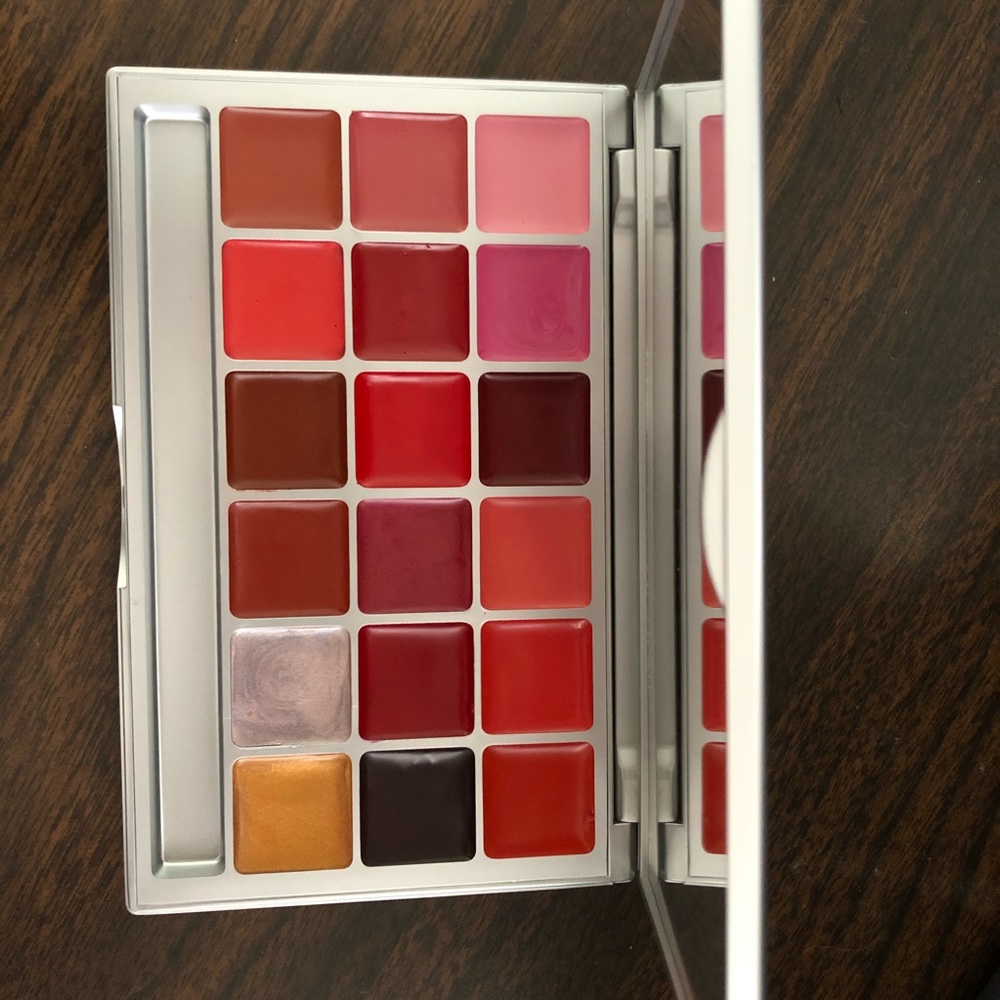 Kryolan 18 color lip palette LRP2 - new/sealed